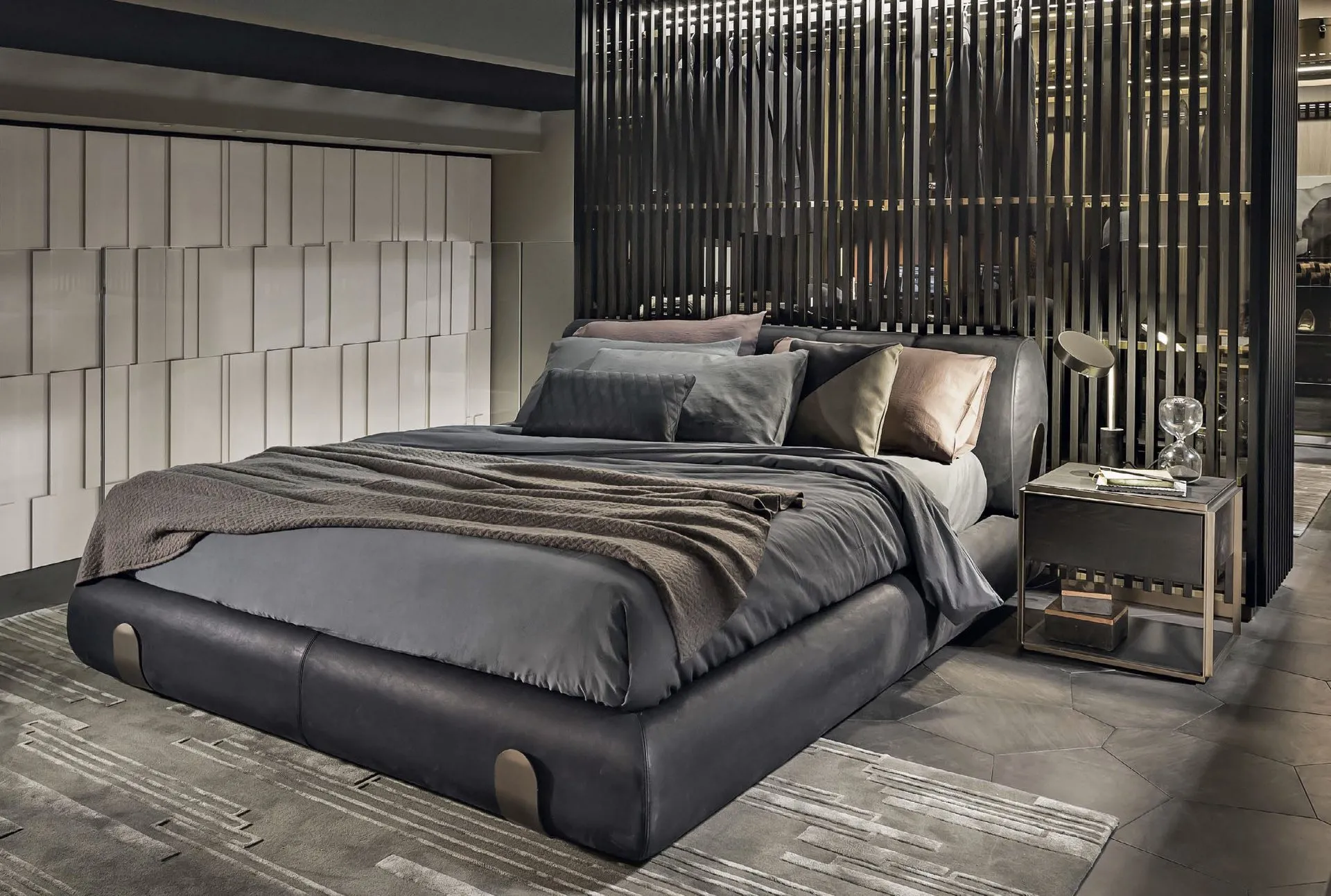 Luxury Custom Made Bed Furniture, Bespoke Modern Leather Bed-4