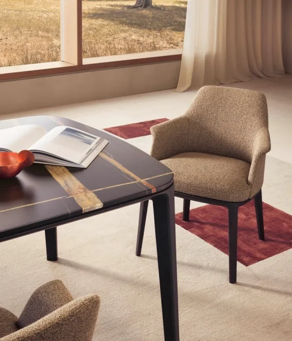 定制实木餐桌，极简主义美学设计