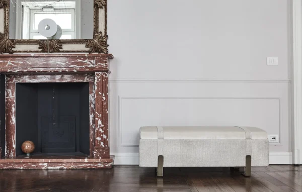 Contemporary Bespoke Bedroom Bench with Storage Design-7