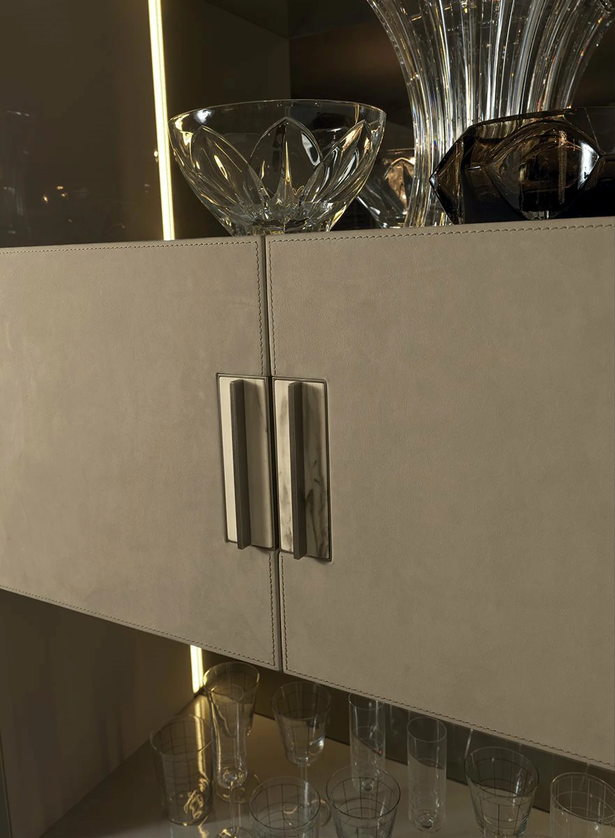 Italian Style Designer Customized Wine Cabinet QMY-WC012 - Bespoke Display Cabinet Manufacturer Supply - Image 5