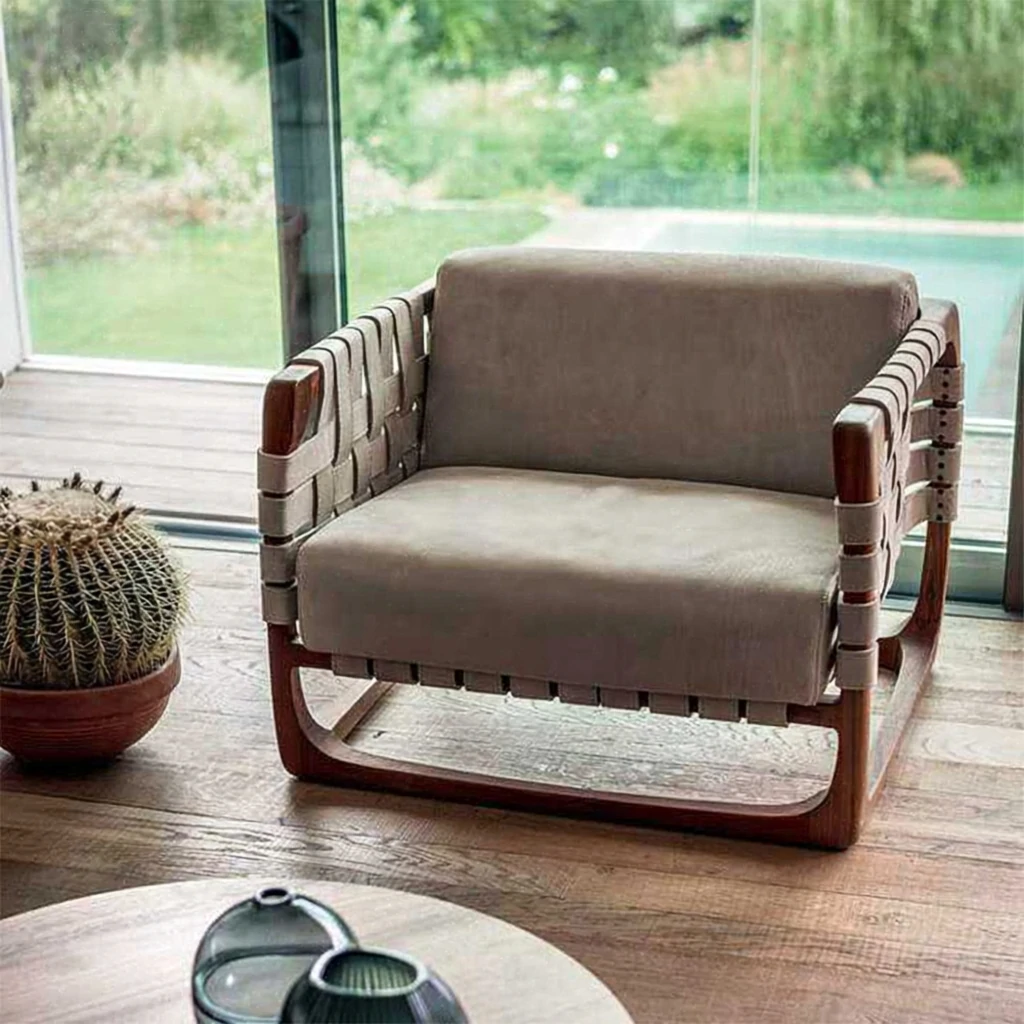 outdoor lounge chairs