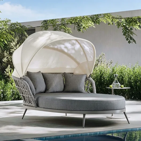 Wholesale Lounge Outdoor Furniture, Luxury Patio Furniture UV-Resistant PE Wicker Round Outdoor Sun Lounger QMY-ODSL022