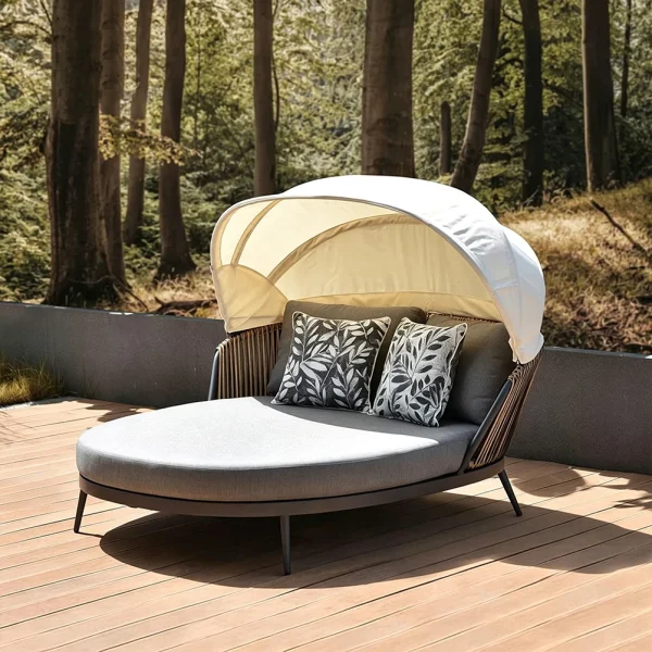 Wholesale Lounge Outdoor Furniture, Luxury Patio Furniture UV-Resistant PE Wicker Round Outdoor Sun Lounger QMY-ODSL022
