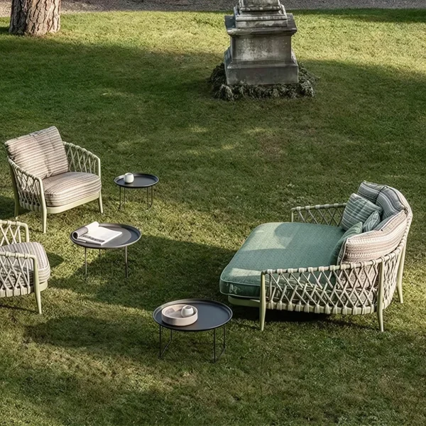 Custom Modern Outdoor Daybed, Luxury Outdoor Oversized 2-Person Chaise Lounge Sofa QMY-ODSL028